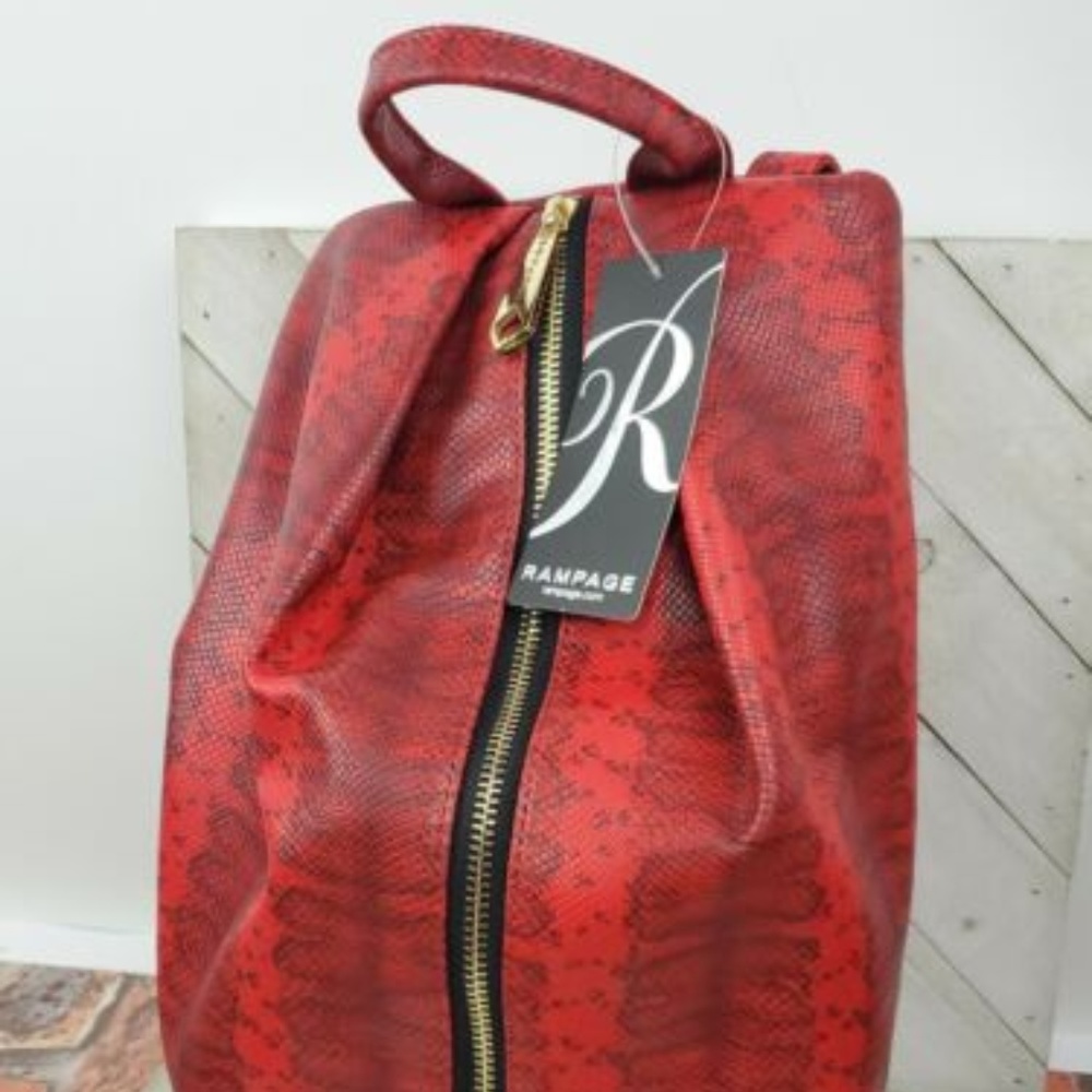 New Red Rampage Midi Backpack Buck Bag purse snake - Picture 5 of 13